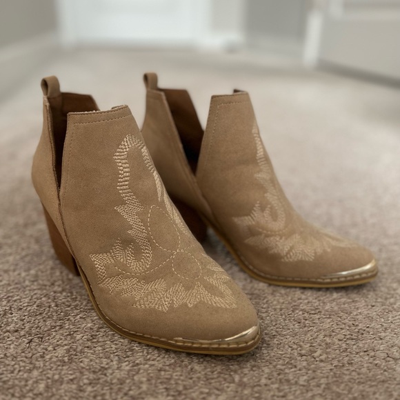 Mi.iM ankle booties - Picture 2 of 3